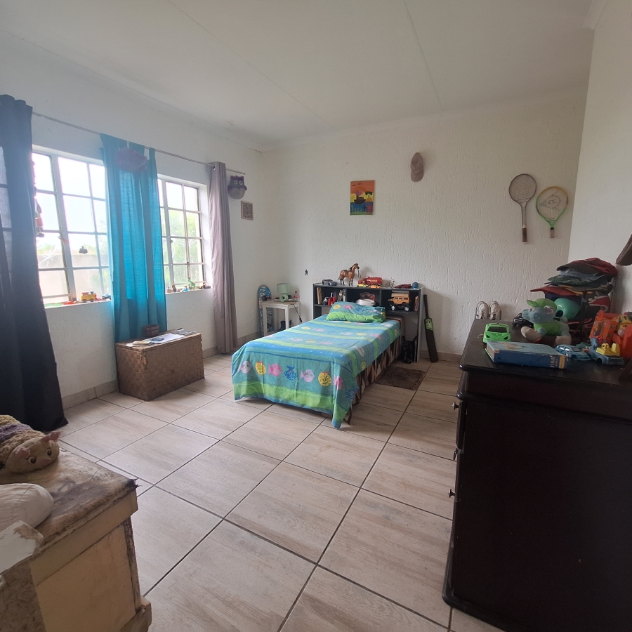 5 Bedroom Property for Sale in Deneysville Free State